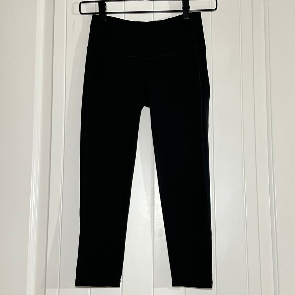 Athleta | Chaturanga‎ Tight Crop Leggings Black | Womens XXS